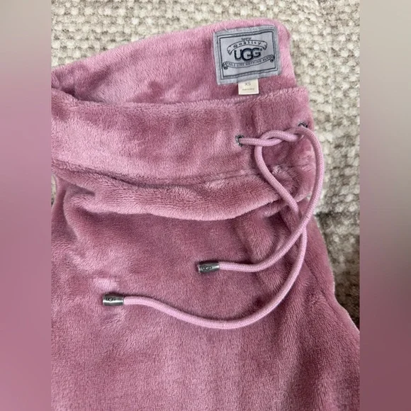 UGG Fuzzy Wide Leg Pants XS Pink Furry Warm Soft Winter Pants - Picture 2 of 12